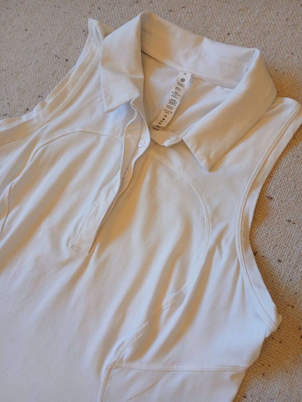 Lululemon Womenās Size 10 White Sleeveless Polo Golf Tennis Shirt Collared Top